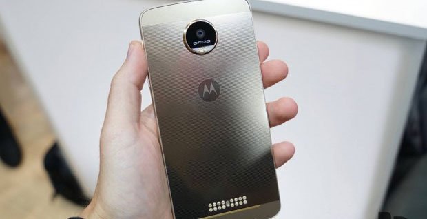 moto zeta play cellulari componibili