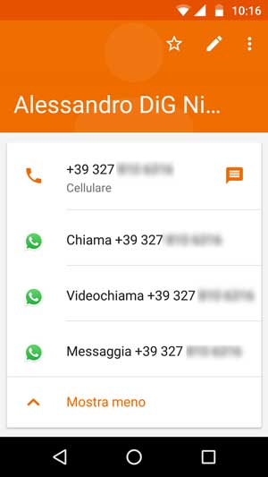 Contatto WhatsApp nella rubrica del telefono